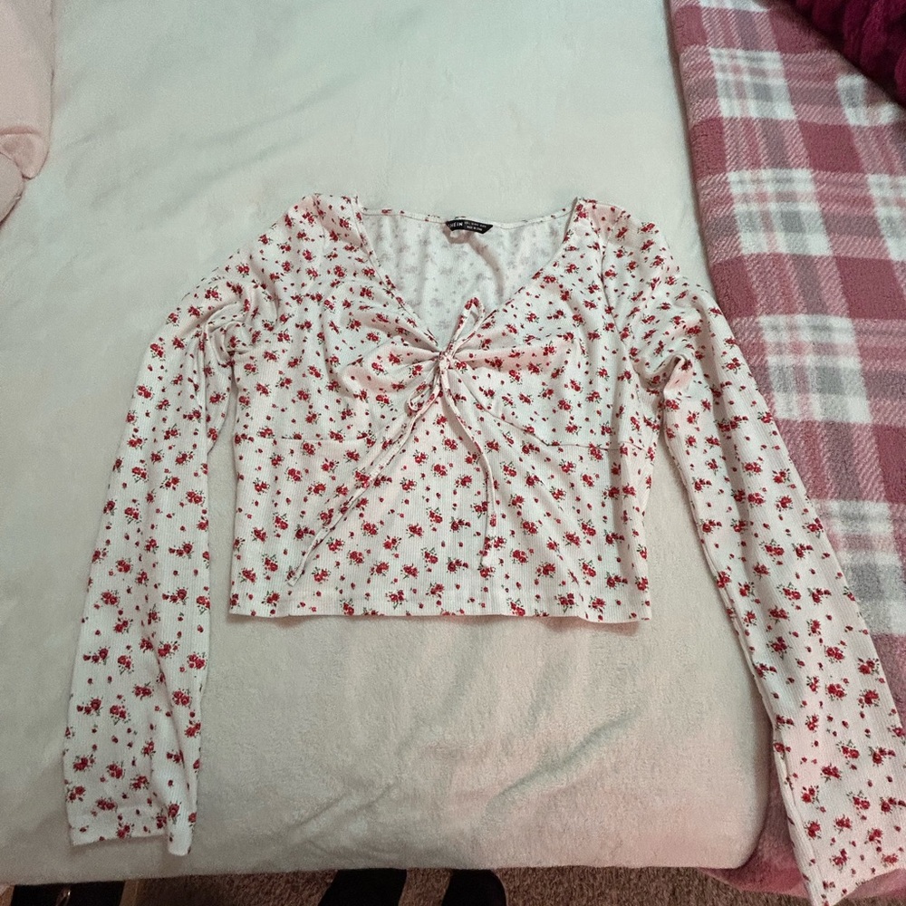 Juniors long sleeve crop